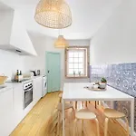 Charming Historic 31 Janeiro Street * بورتو