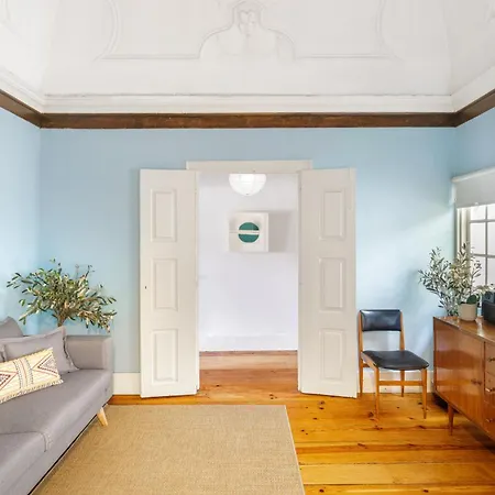 Charming Historic 31 Janeiro Street * Porto