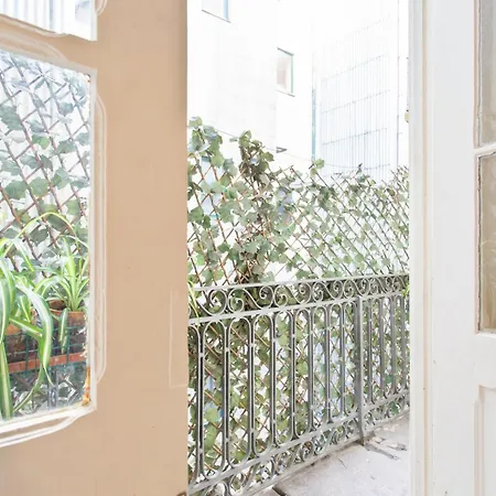 Charming Historic 31 Janeiro Street * Porto