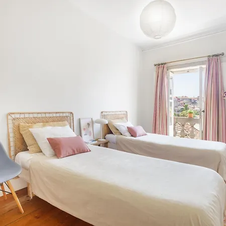 Charming Historic 31 Janeiro Street Apartment